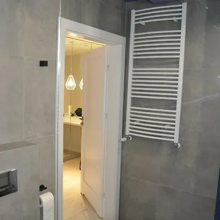 Apartament Apartmentsun White *