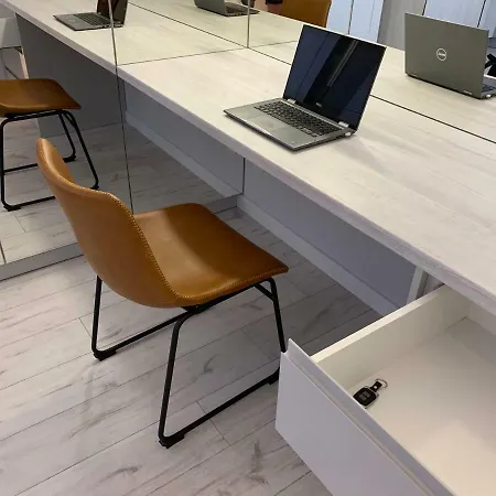 Apartmentsun White Apartment