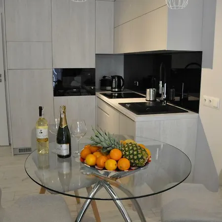 Apartmentsun White Apartment
